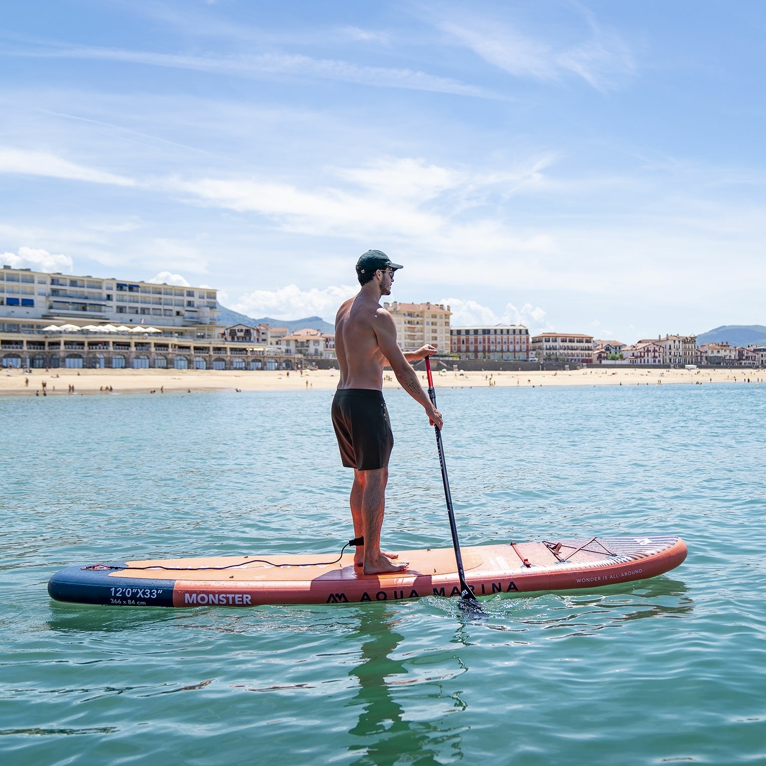 Sup Board. Мальчик с веслом. Aquamarina САП зеленый.